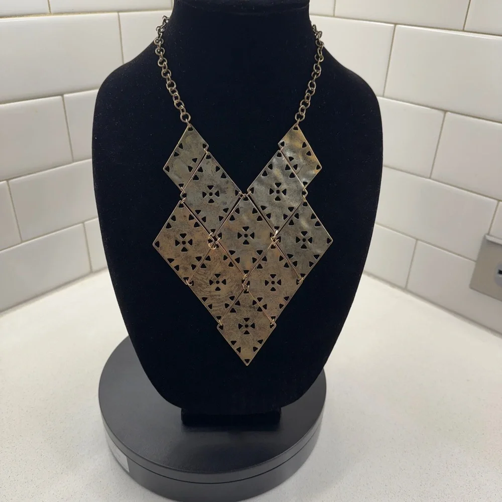 Jewelry | Brutalist Geometric Metallic Statement Necklace | Poshmark